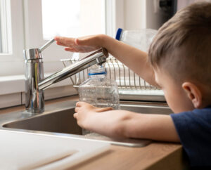 Wasserqualität: Wasser aus dem Hahn: Warum wir genau hinschauen sollten – Markus Lederer